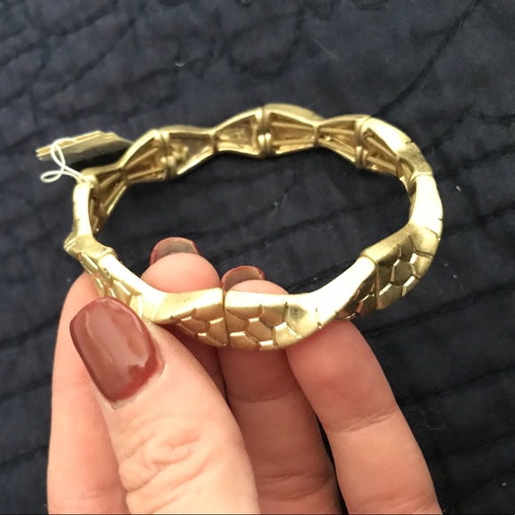 Lia Sophia matte gold bracelet - Picture 3 of 3